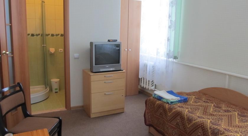 Viesu Maja Ezerkalns Hotel Kraslava Ruang foto