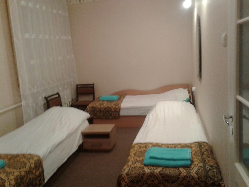 Viesu Maja Ezerkalns Hotel Kraslava Bagian luar foto